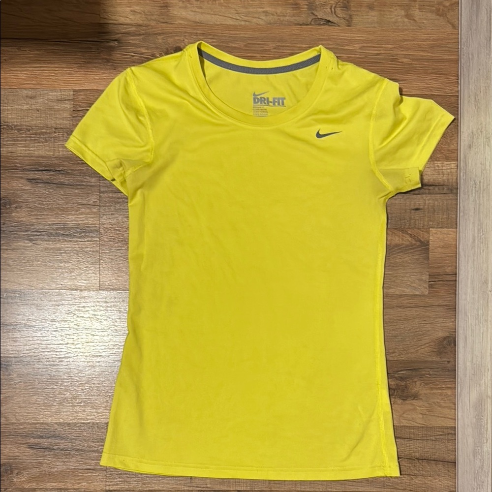 Nike Yellow Fitted Short Sleeve Tee